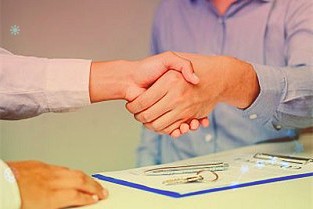 马斯克雷军竞速「机器人」背后，一场机器革命正在发生